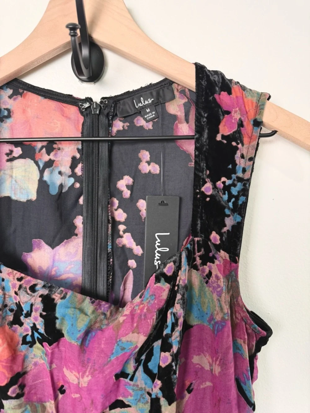 Lulus Moody Vibes Black Burnout Velvet Floral Print Wide-Leg Jumpsuit Size M NWT